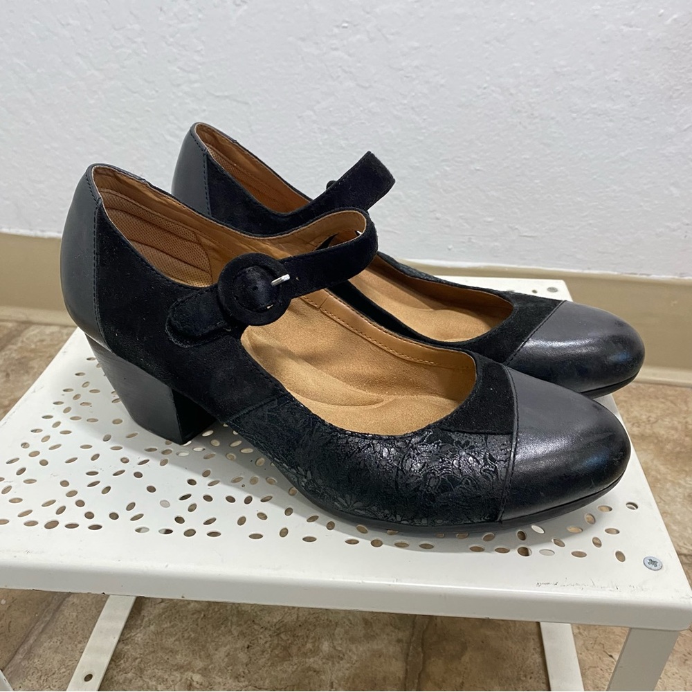 Comfortiva Women’s 9.5 Black Leather Buckle Mary Jane Block Heels Strap